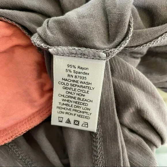 LOGO by Lori Goldstein XXS sleeveless hip length tunic with pockets - Picture 5 of 6